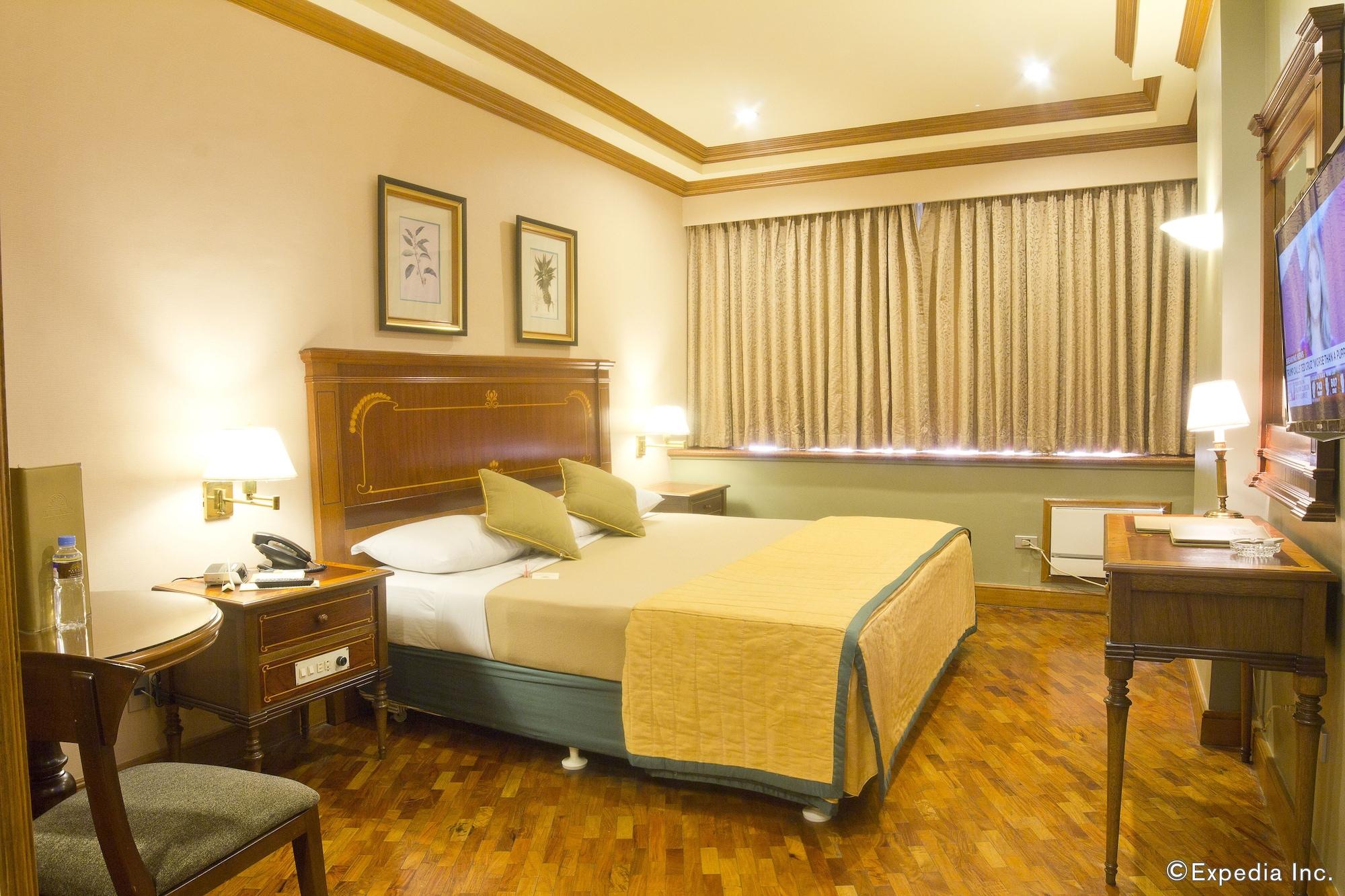 Herald Suites Makati City Exterior foto